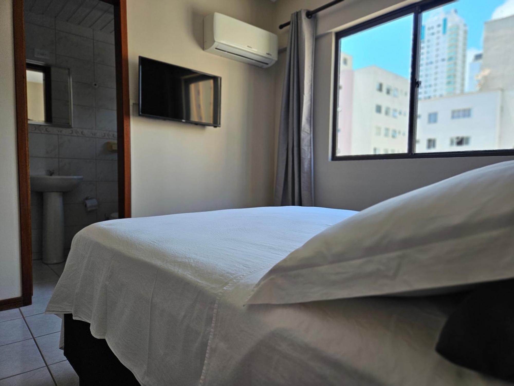 2 Quartos A 200Mts Praia Central, Garagem, Churrasqueira, Wi-Fi 90 Mbps, Pet Friendly Балнеариу-Камбориу Экстерьер фото