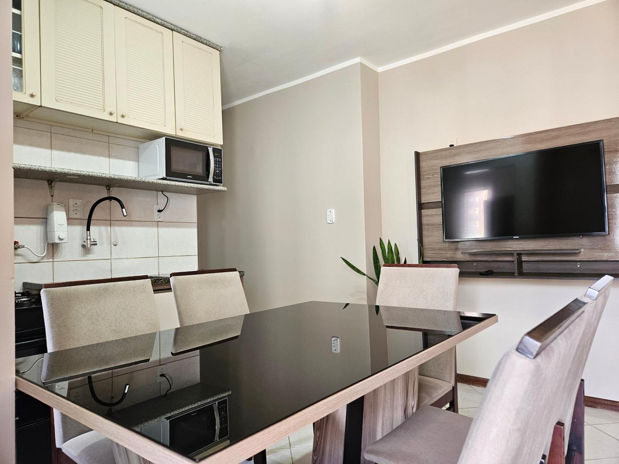 2 Quartos A 200Mts Praia Central, Garagem, Churrasqueira, Wi-Fi 90 Mbps, Pet Friendly Балнеариу-Камбориу Экстерьер фото